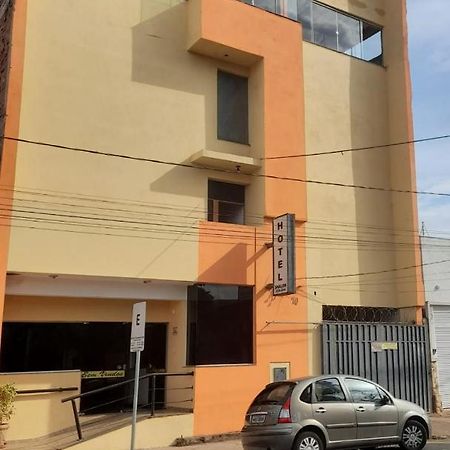 Shalon Hotel Uberaba Exterior photo